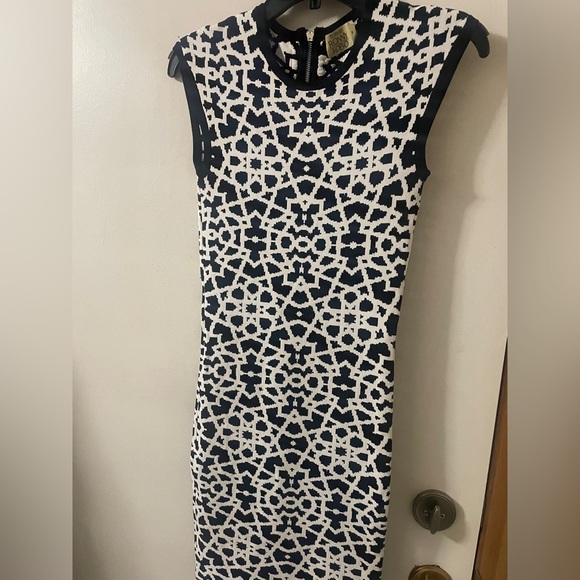 Torn by Ronny Kobo (Small) Black & White Patterned Body-con Sweater Mini Dress - Picture 4 of 13